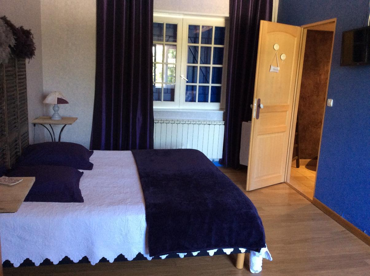Le Relais Du Grand Logis Bed & Breakfast Civrieux ภายนอก รูปภาพ
