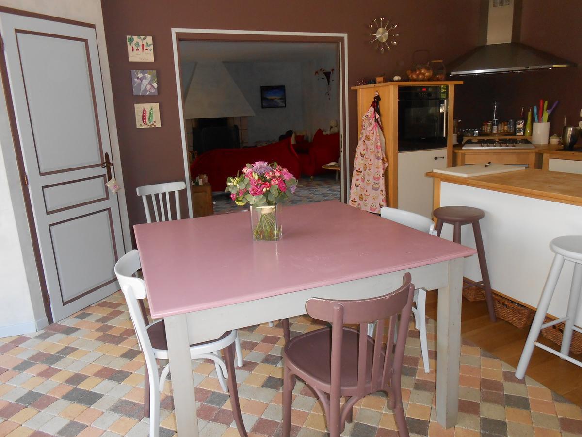 Le Relais Du Grand Logis Bed & Breakfast Civrieux ภายนอก รูปภาพ