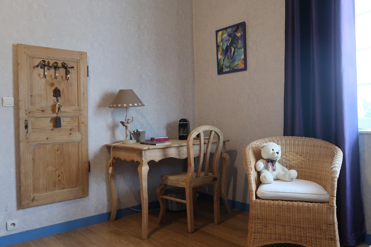 Le Relais Du Grand Logis Bed & Breakfast Civrieux ภายนอก รูปภาพ